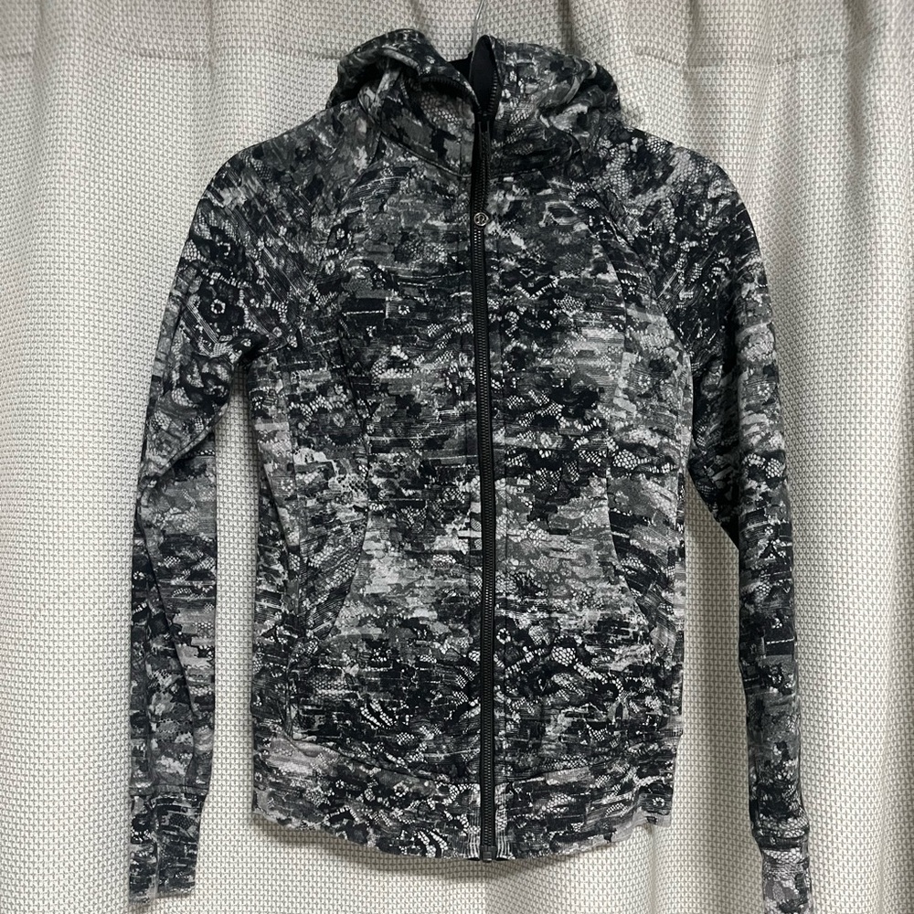 Black and Gray Patterned Zip-Up Jacket